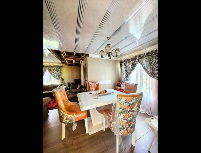 3 BEDROOM HOUSE FOR SALE IN SEBOKENG ZONE 3